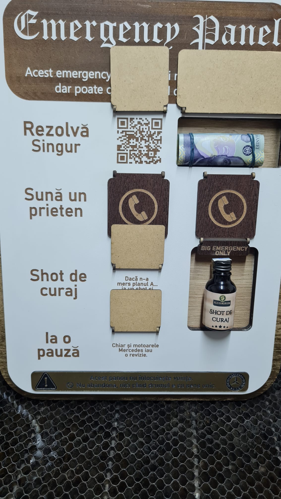 Tablour decorativ din lemn cadou pentru prieteni sau apropiati